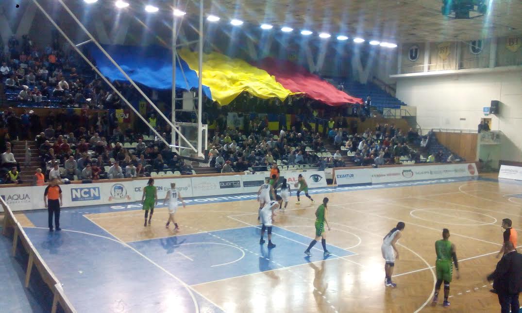 Înfrângere pentru „U” Cluj în fața campioanei Sepsi Sf. Gheorghe! Fanii au creat o atmosferă de vis în Sala Sporturilor „Horia Demian”