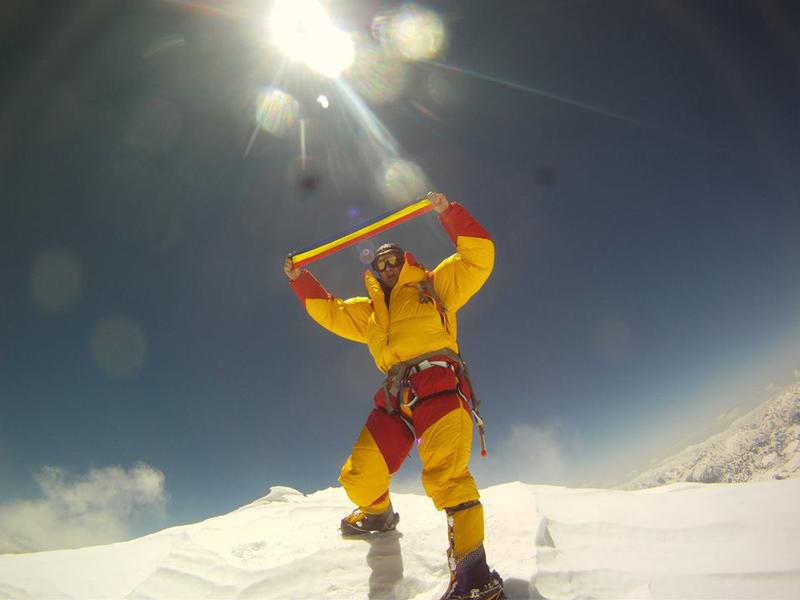 Horia Colibășanu a cucerit marți Everestul fără oxigen și fără șerpași: „A fost oribil de greu si foarte, foarte frig”