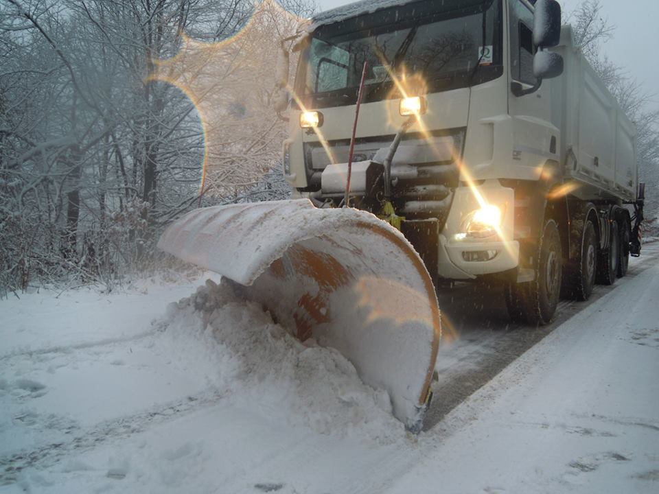 Autorităţile judeţene nu vor să fie surprinse de prima zăpadă şi au aprobat din timp Planul Operativ de intervenţie pentru judeţul Cluj