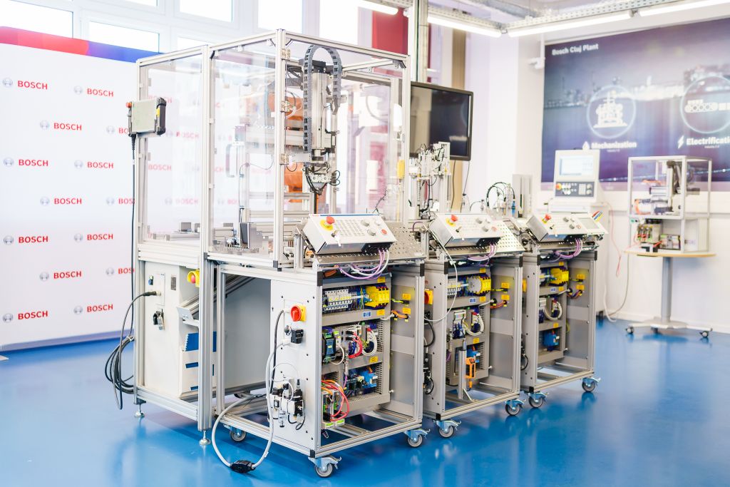 Bosch a dotat un laborator de Industrie 4.0 în Universitatea Tehnică din Cluj-Napoca